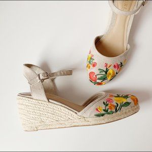 COPY - NWT espadrille wedges with embroidered flo…